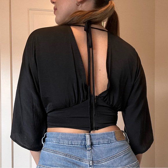 Forever 21 Black Flowy Sleeve Blouse - Picture 6 of 11